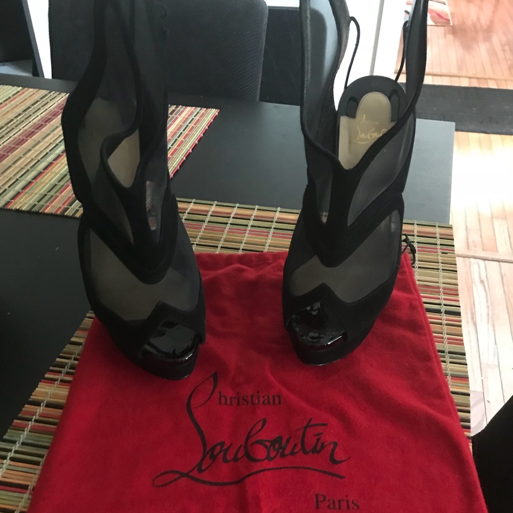 Louboutin Tie Back